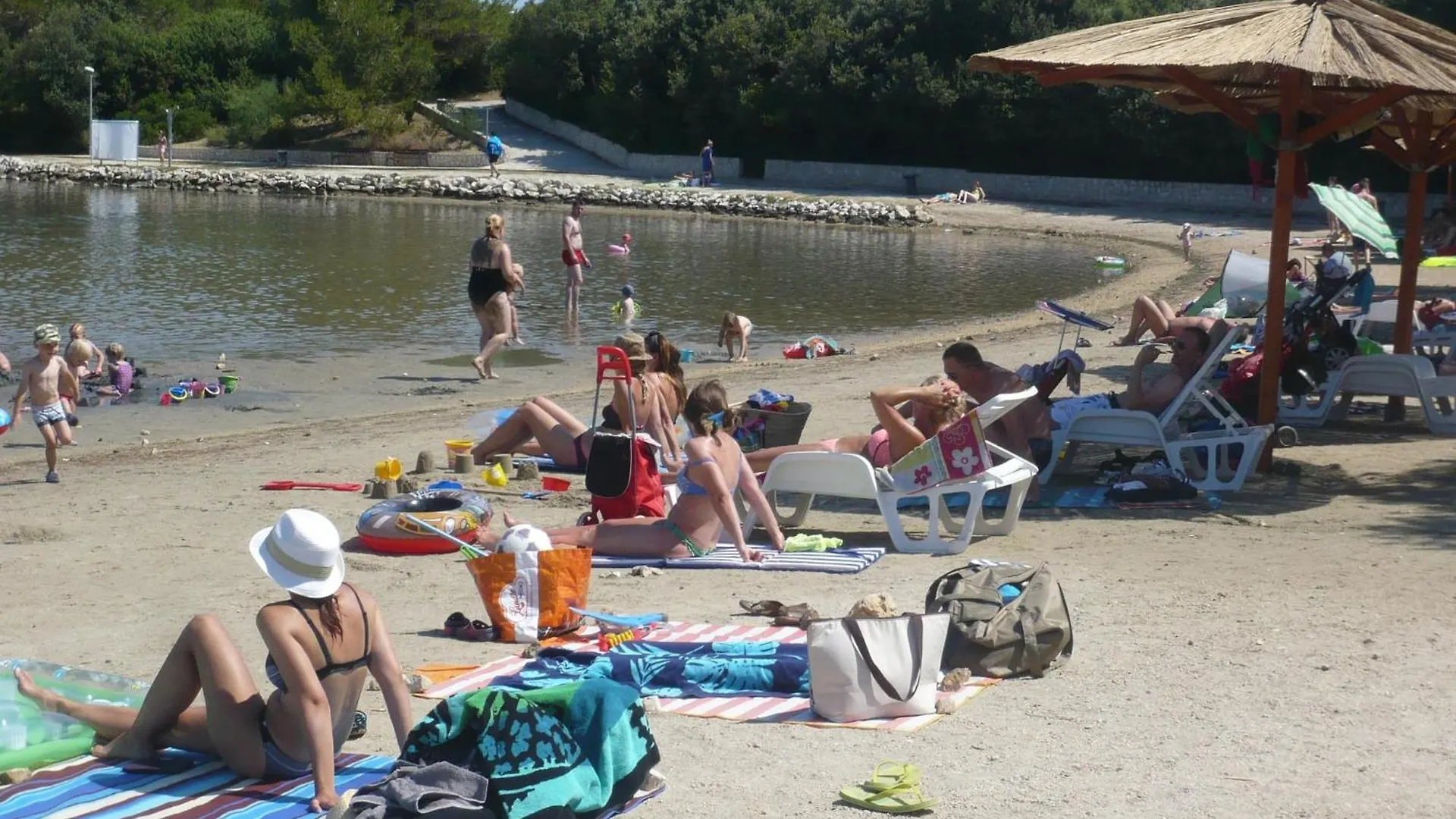 Apartments Jasna In Zaton Close To The Beach, Cleaning Included  Zaton (Zadar)